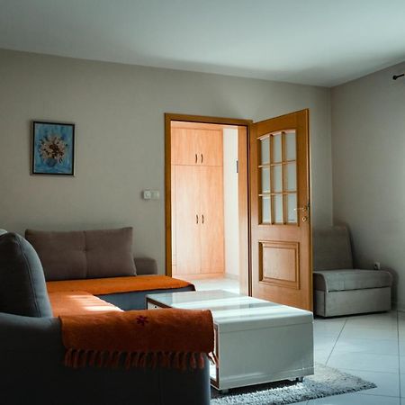 Holiday Home Rozic - Villa With Private Seasonal Heated Pool Mostar Exterior foto