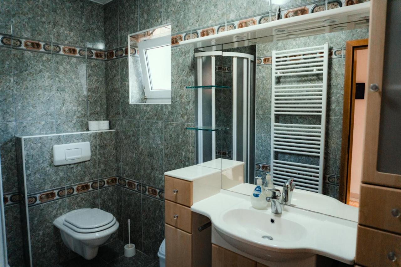 Holiday Home Rozic - Villa With Private Seasonal Heated Pool Mostar Exterior foto