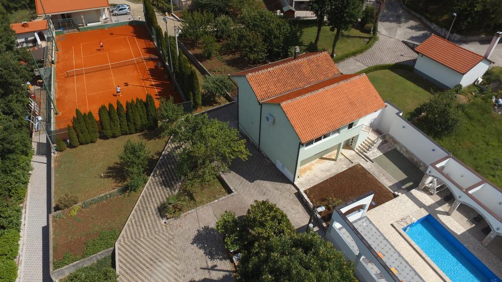 Holiday Home Rozic - Villa With Private Seasonal Heated Pool Mostar Exterior foto